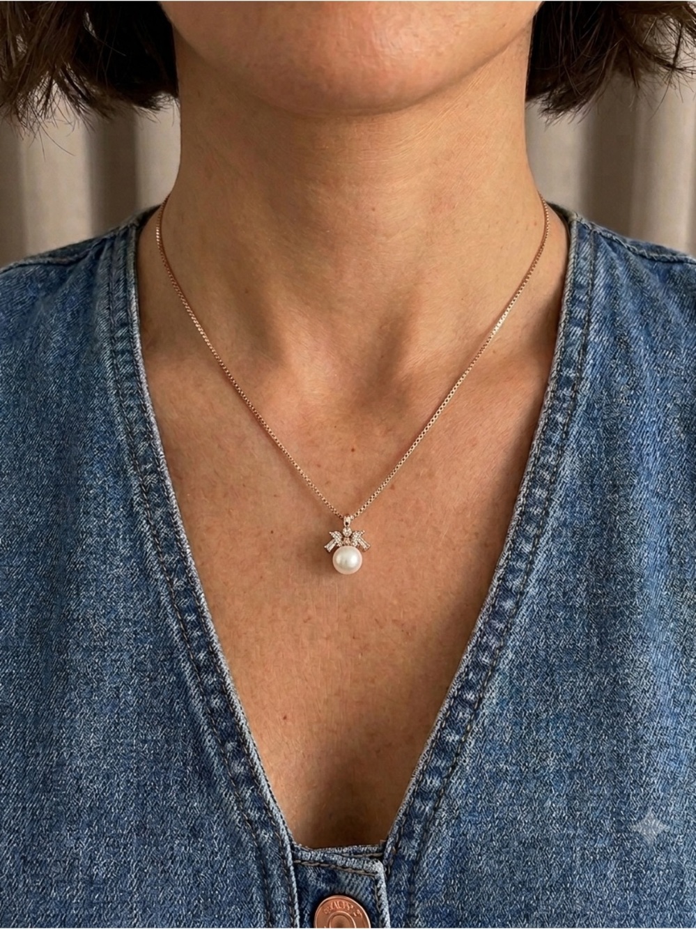 LUCY single floating pearl necklace
